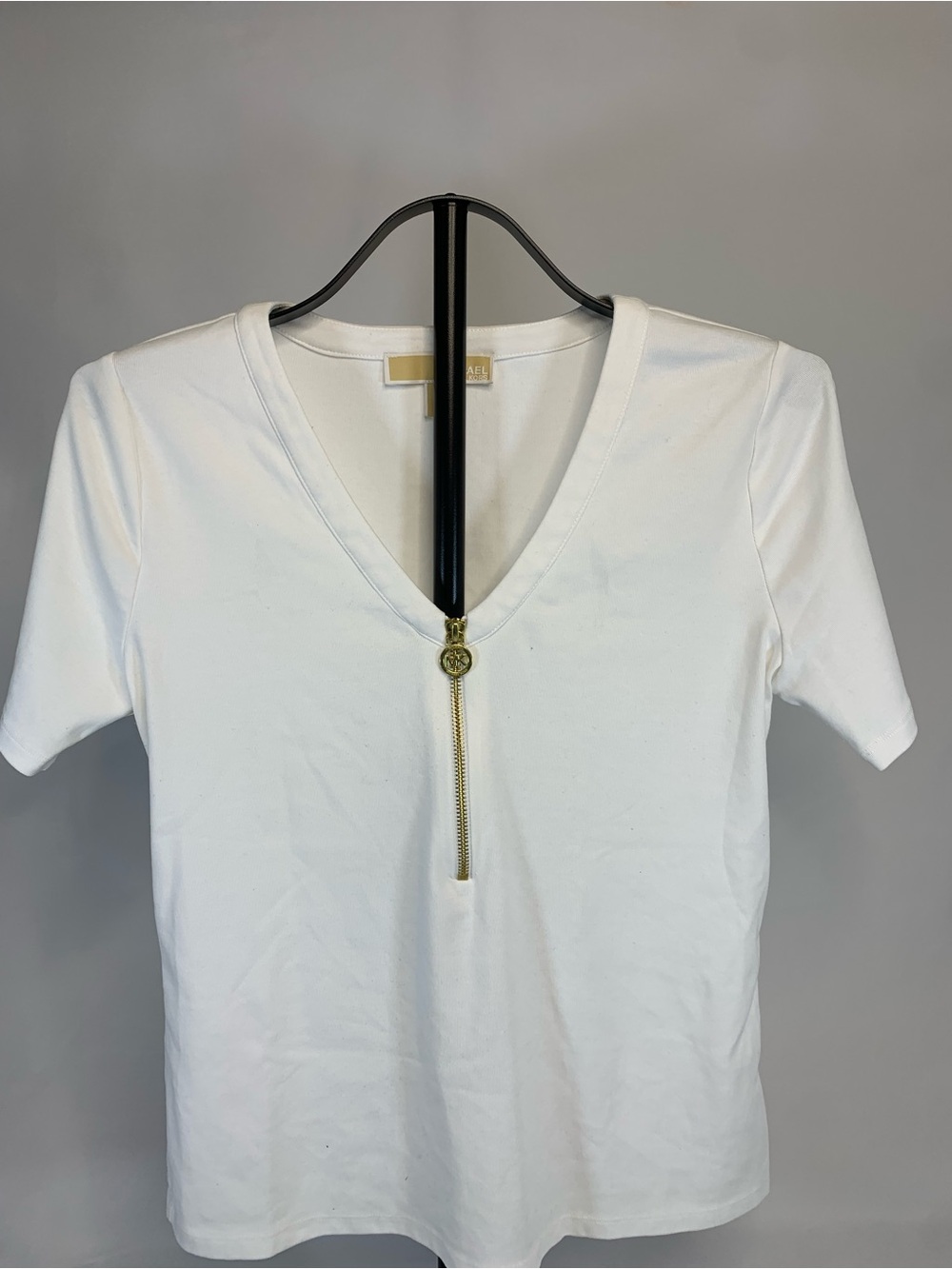 Michael Kors White V-Neck Short Sleeve Top with Gold Zip